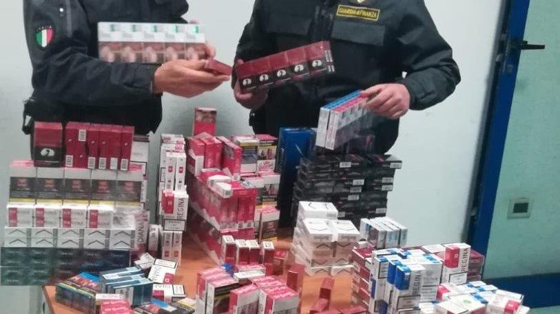 frignano-casa-sigarette-contrabbando-arrestato