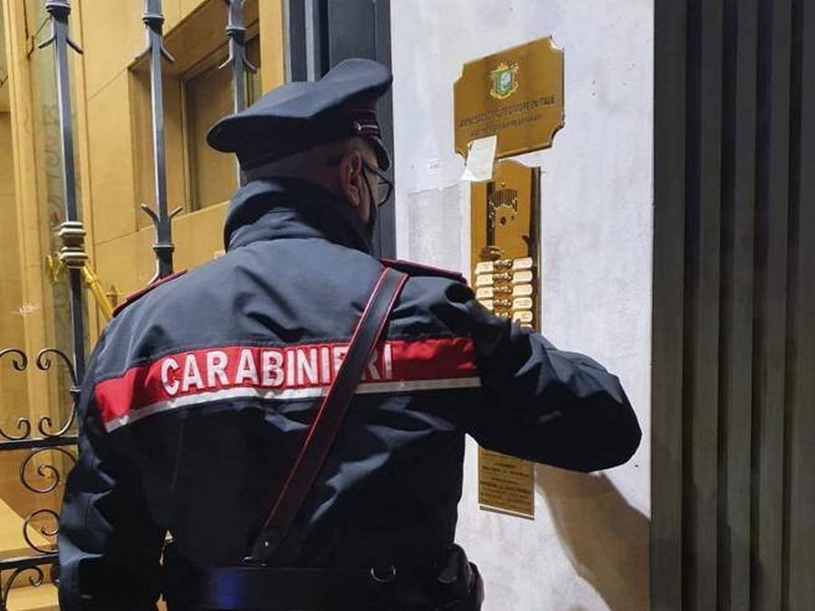 recale-truffa-finti-carabinieri