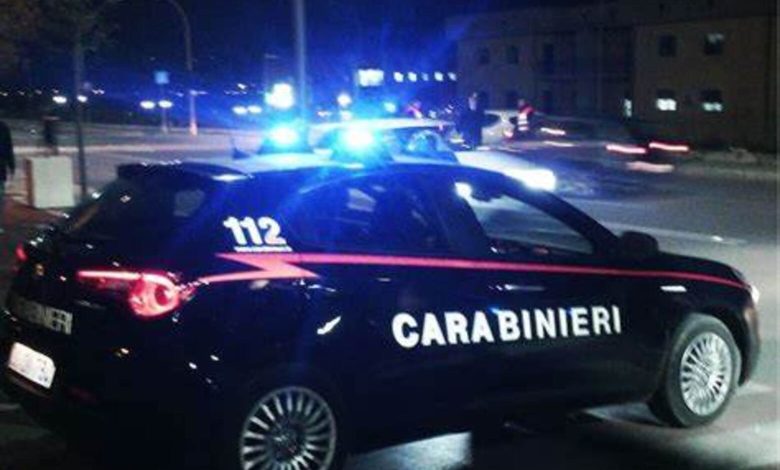 Aversa investire carabinieri auto rubata arrestati